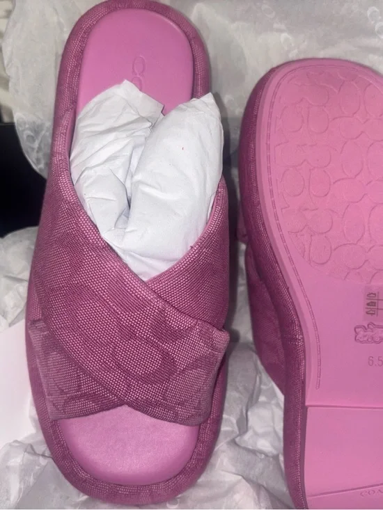 COACH Penelope Signature C Sandal - Picture 2 of 5